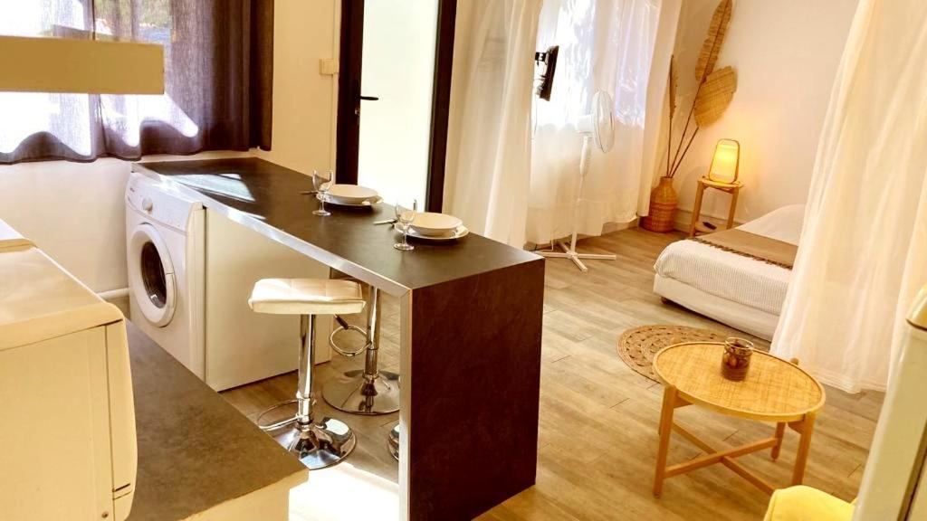 Superbe Appartement Boheme Dans Les Vignes Νιμ Εξωτερικό φωτογραφία